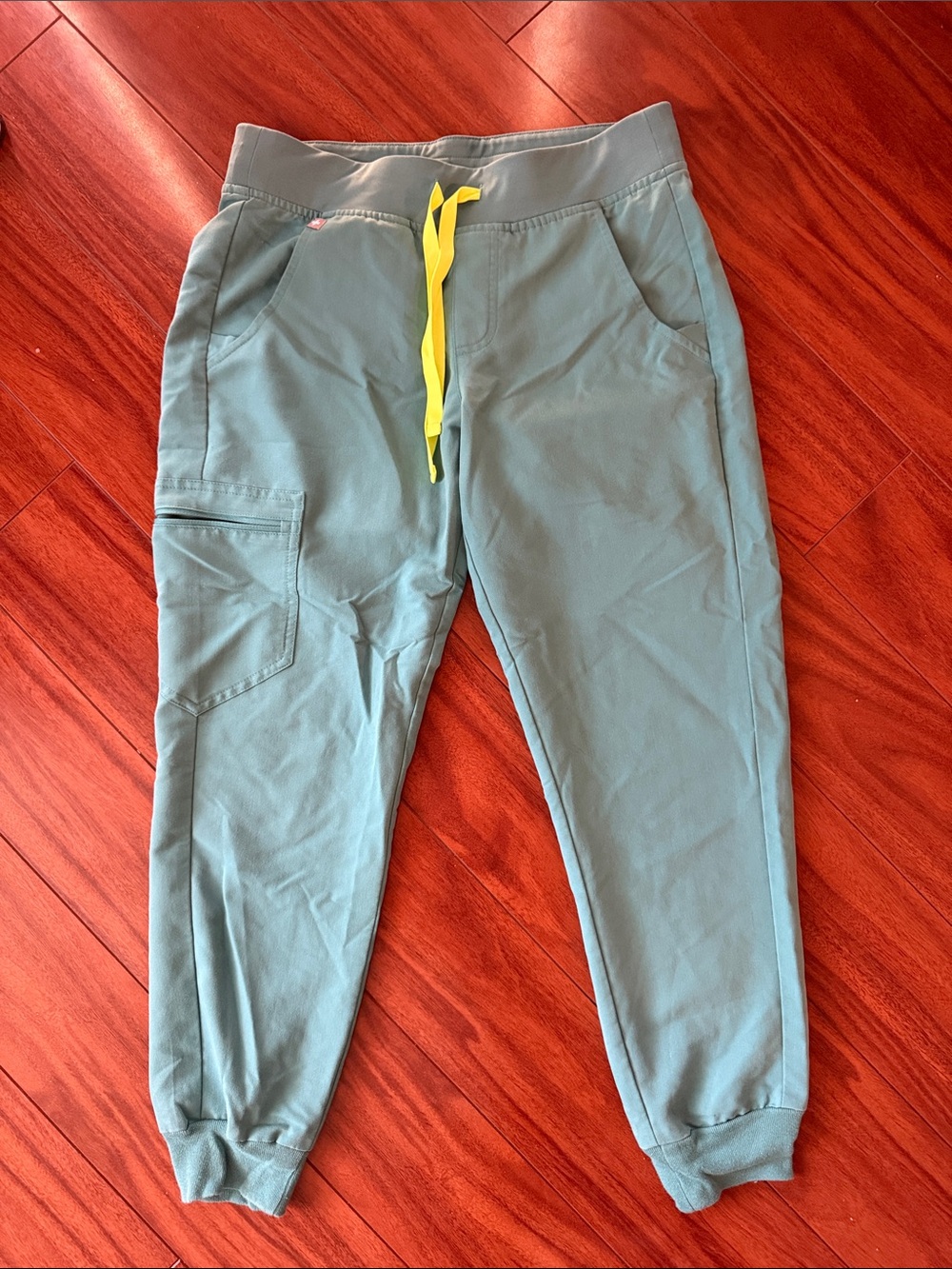 Figs women’s zamora jogger scrub pants s/p